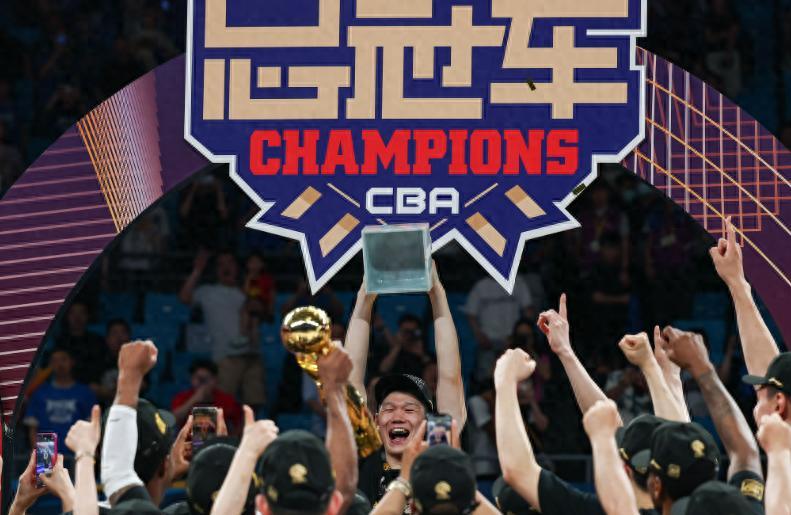 8868体育-曝NBA级得分王空降广东！杜锋16人大名单出炉，能和北京上海争冠